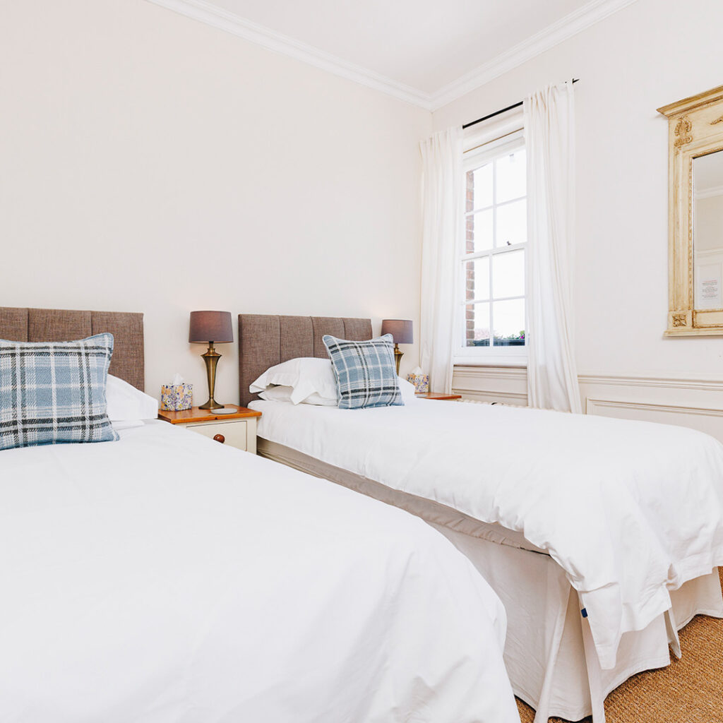 Luxury Twin Room Accommodation near Chichester